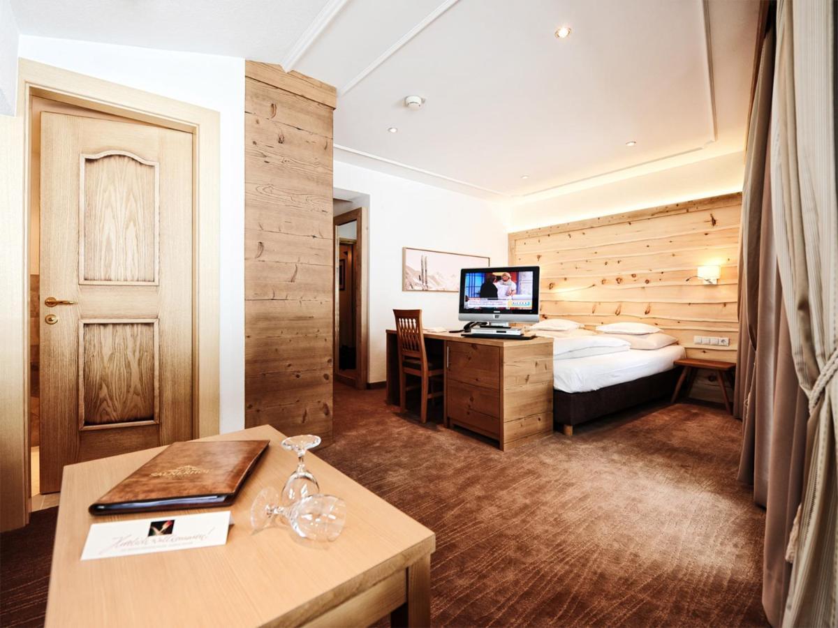 Salnerhof Superior Lifestyle Resort Ischgl Room photo