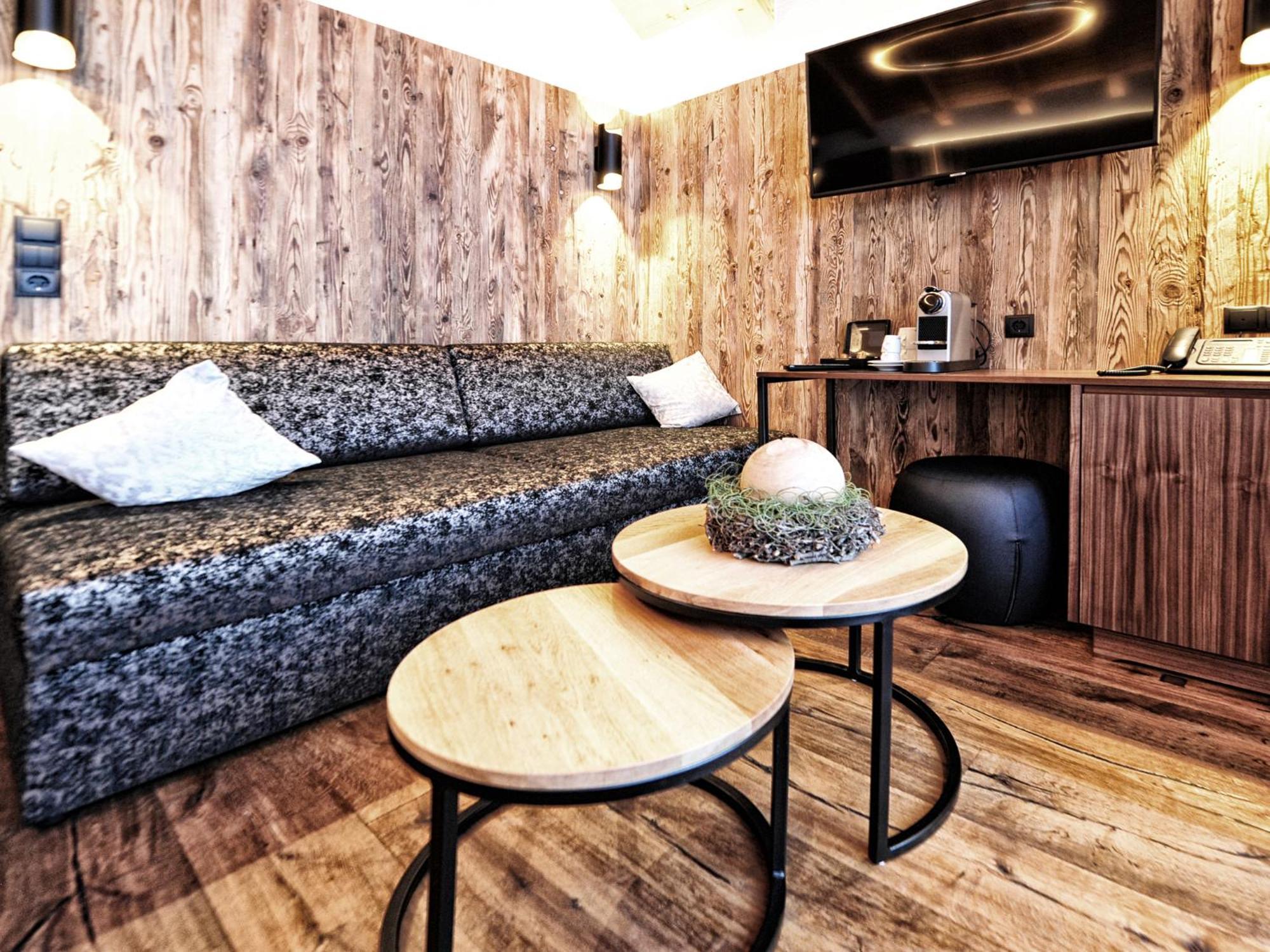 Salnerhof Superior Lifestyle Resort Ischgl Room photo