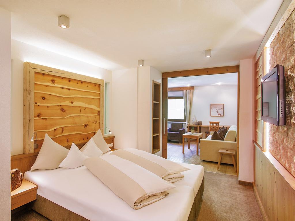 Salnerhof Superior Lifestyle Resort Ischgl Room photo